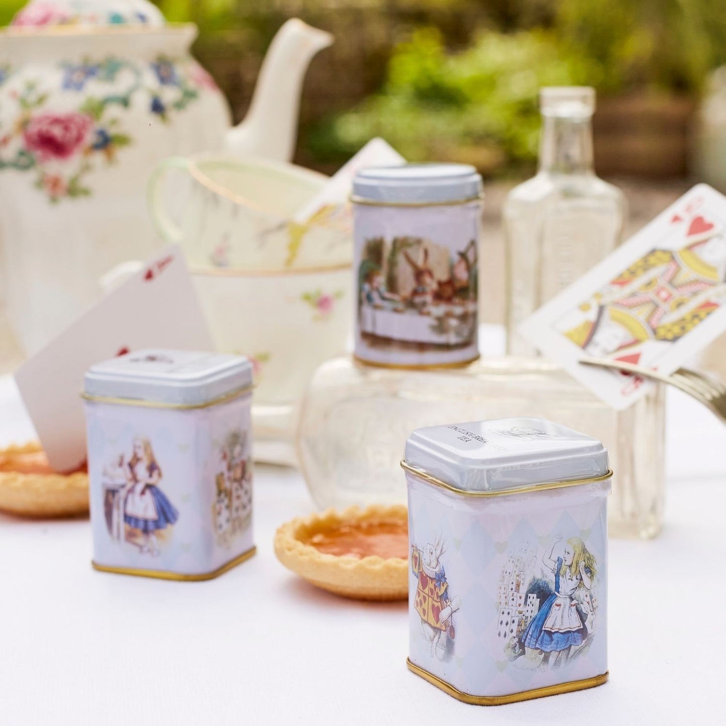 Alice in Wonderland Mini Tea Tins gift with loose-leaf black tea Black Tea New English Teas 